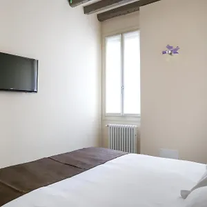 Rialto 1602 Apartment